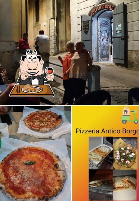 A pizzeria Antico Borgo, puoi prenderti una bella pizza