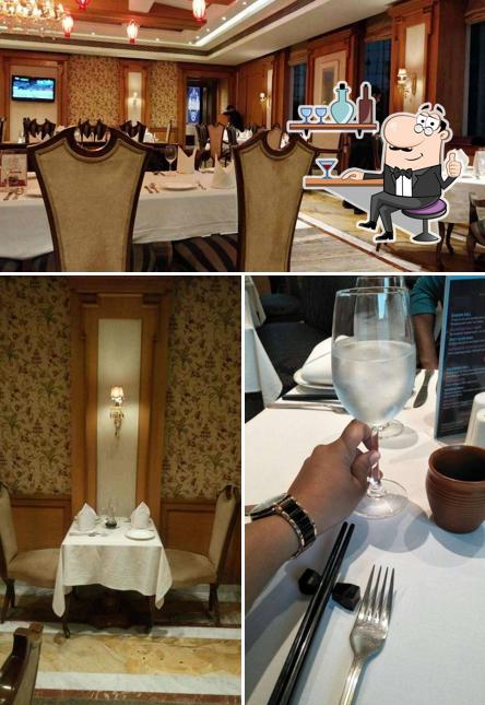 Take a seat at one of the tables at Chi Na Chi Ni