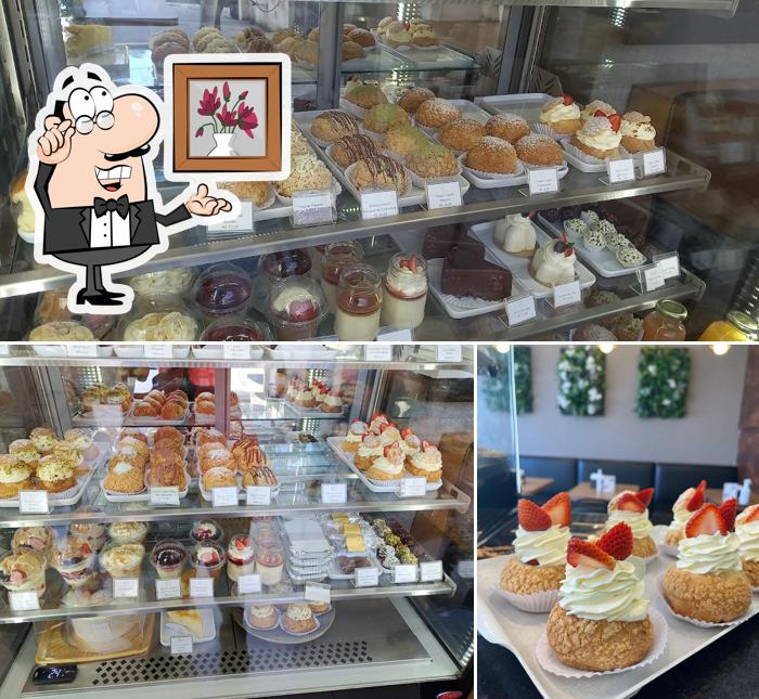 O interior do Mainiti Café