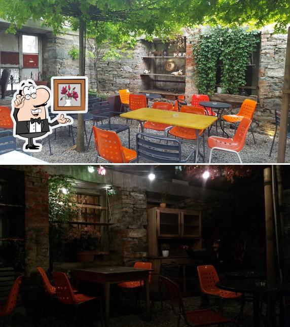 Gli interni di Hafenbar zur Metzgerhalle