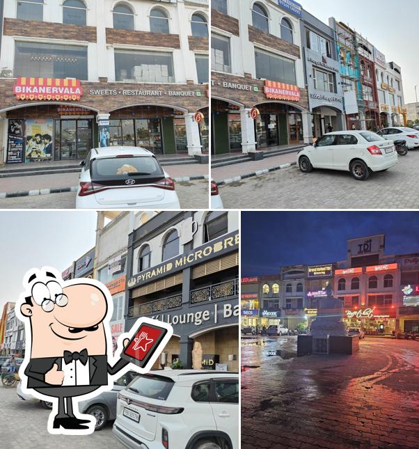 You can get some fresh air outside TDI Connaught Plaza