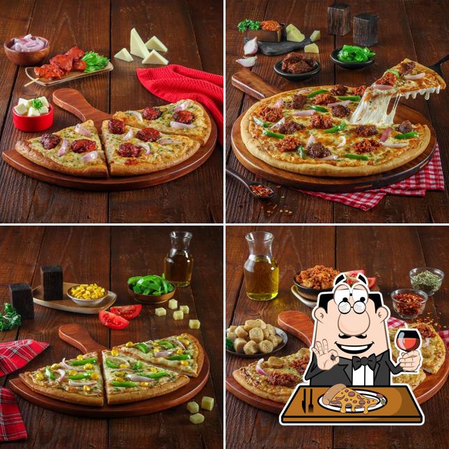 At Oven Story, you can enjoy pizza