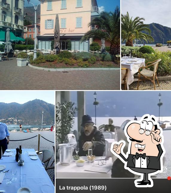 Siediti a un tavolo di Harry's Bar