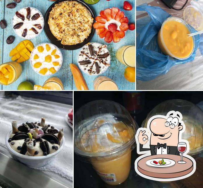 Food at Mumbai central juice and snacks centre