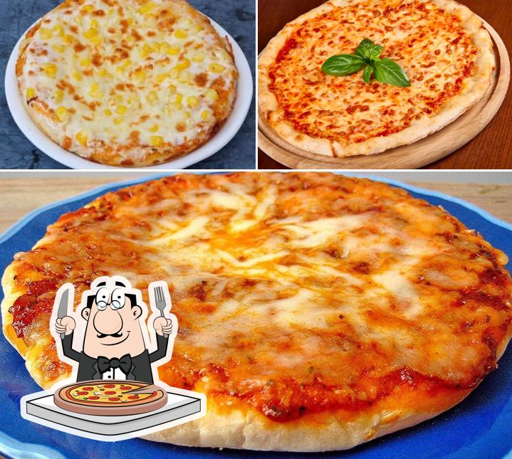Try out pizza at Cafe 41