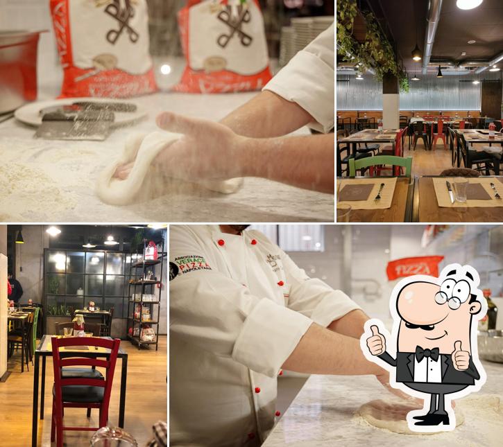 Guarda la immagine di Pizza e Mozzarella