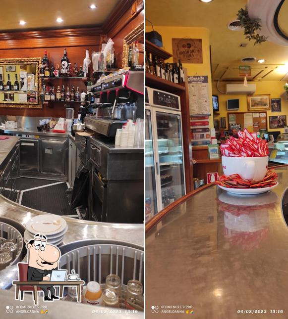 Gli interni di Pasticceria Mensile - Dolci Napoletani