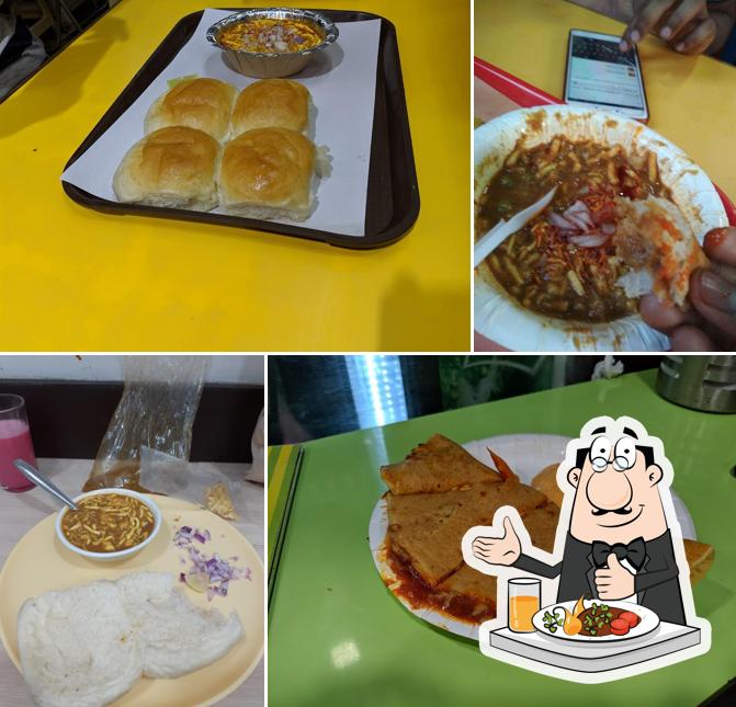 Food at Mamledar Misal