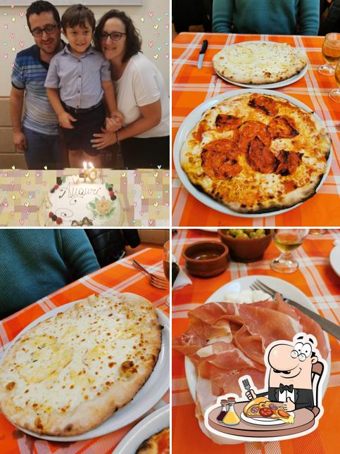Scegli una pizza a Carmelitani