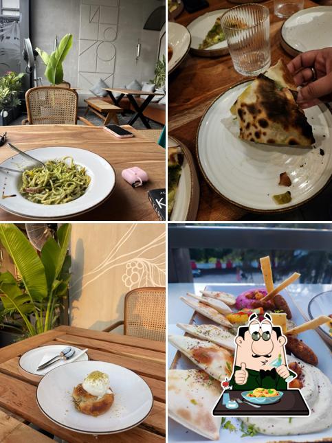 Food at Mangosteen Cafe