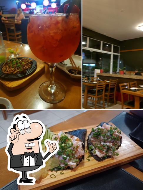 Entre diferentes coisas, interior e comida podem ser encontrados no My Sushi Itu