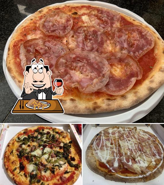 Ordina tra le molte varianti di pizza