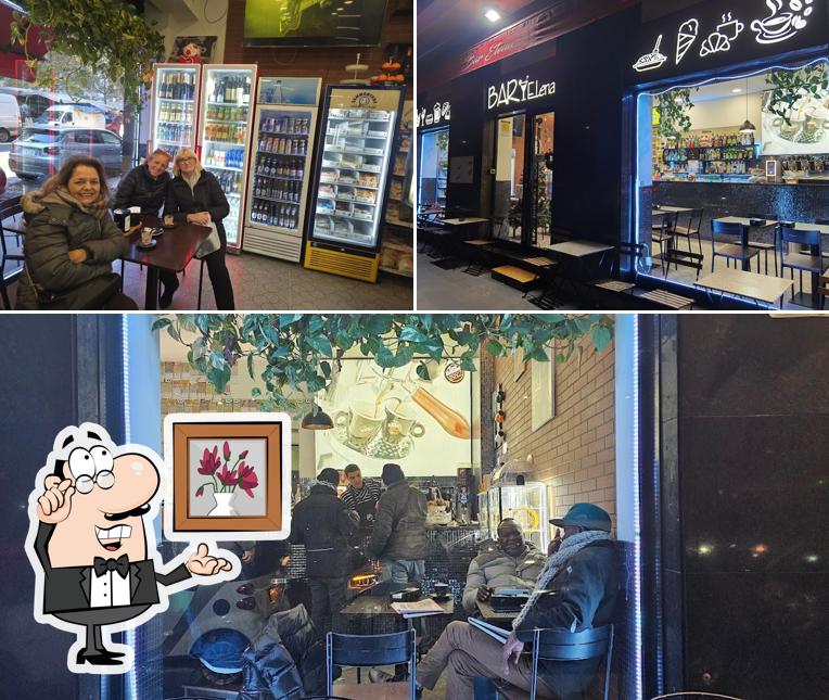 Siediti a un tavolo di BAR ELENA