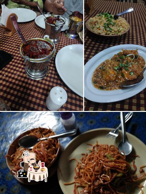 Meals at Aloms Bar and Restaurant