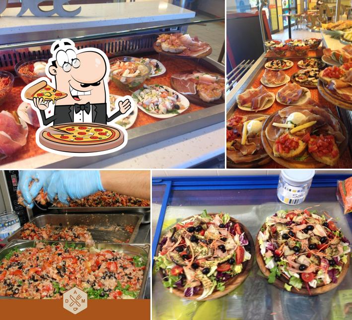 Ordina tra le molte varianti di pizza