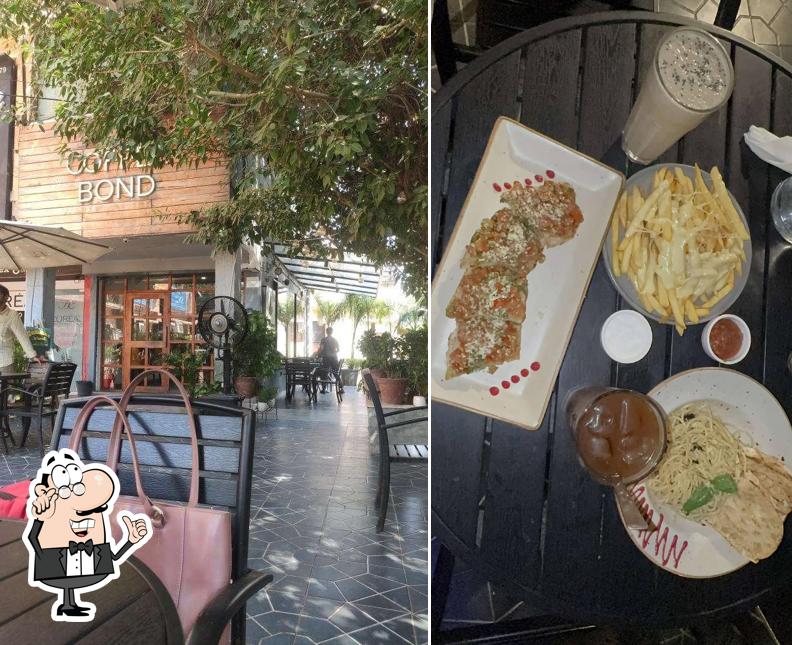 Check out how Coffee Bond Noida Sector 29 looks inside