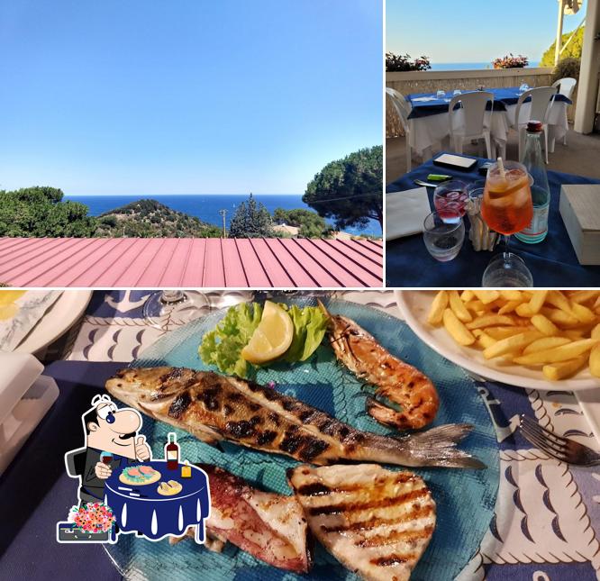 I clienti di Ristorante Il Sottomarino possono provare diversi prodotti di cucina di mare