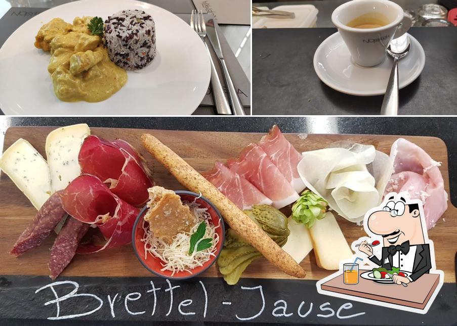 Platti al Noisteria Cafè e Restaurant