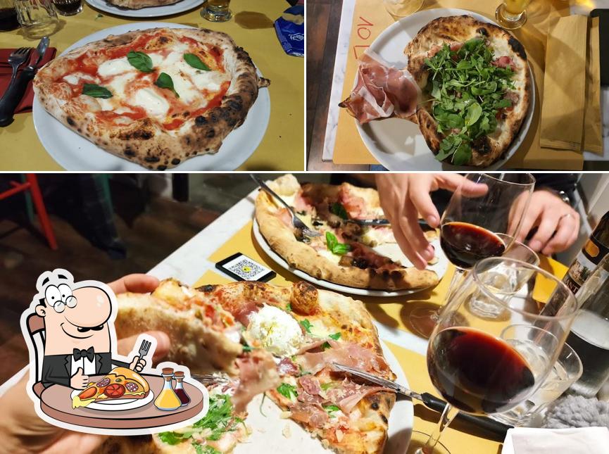 A Pizzeria Funiculì, puoi assaggiare una bella pizza