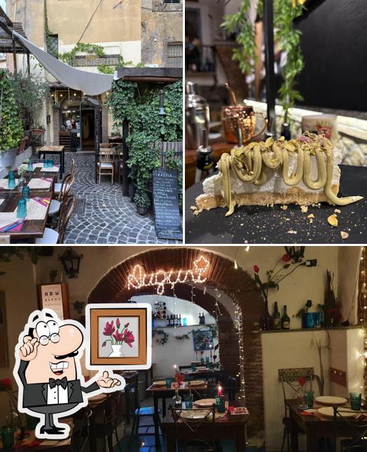 Siediti a un tavolo di Piazza Margherita