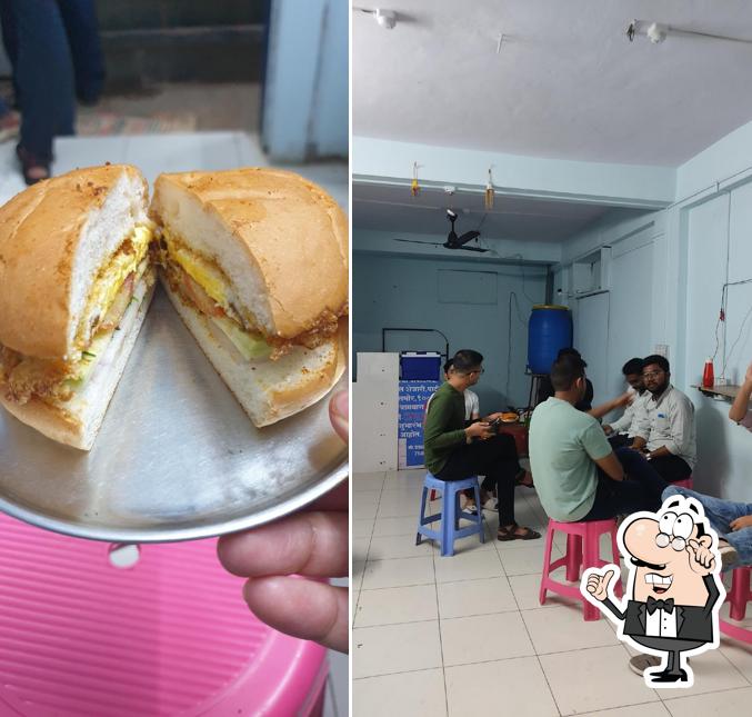 The interior of Anandrao Anda Sandwich