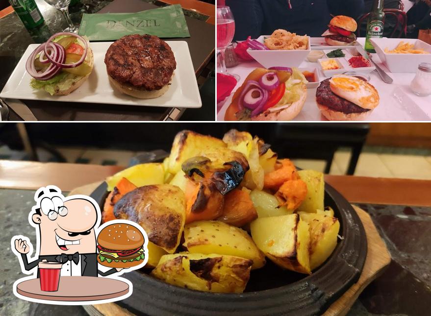 Ordina un hamburger a Denzel