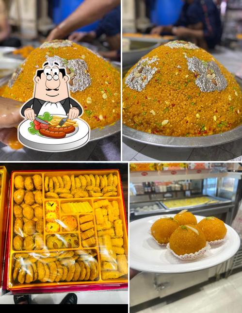 Food at MAANJEE BIKANER SWEET