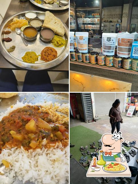 Food at Sharabeshwara Meals Hotel