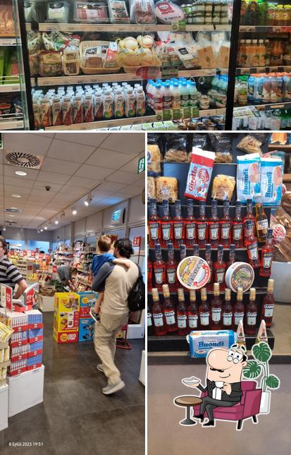 Dai un'occhiata agli interni di Autogrill