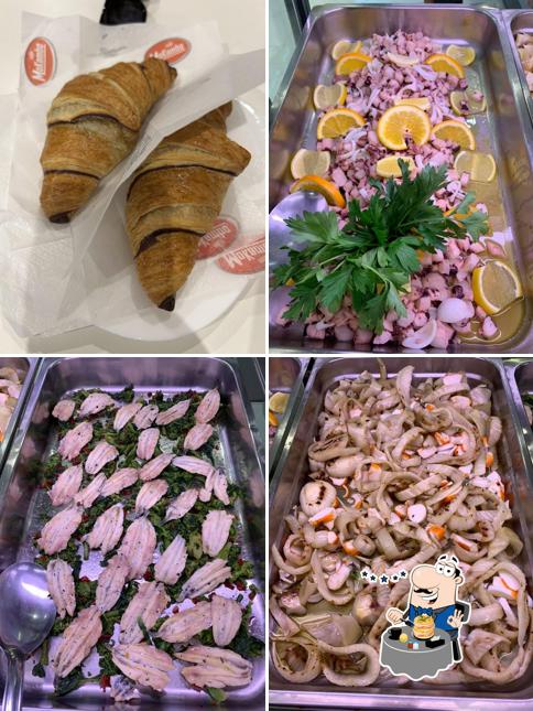 Platti al Bar Antico Caffè Roma...trattoria pizzeria