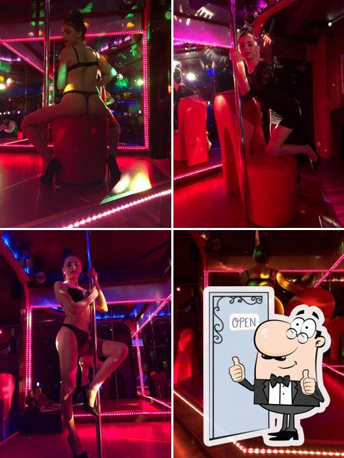 RED MOON Kontaktbar Näfels