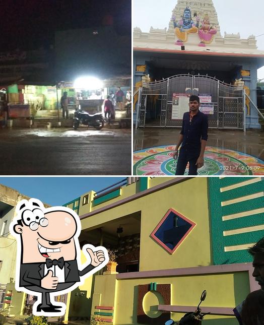 Here's a pic of Nandipalle Hotel