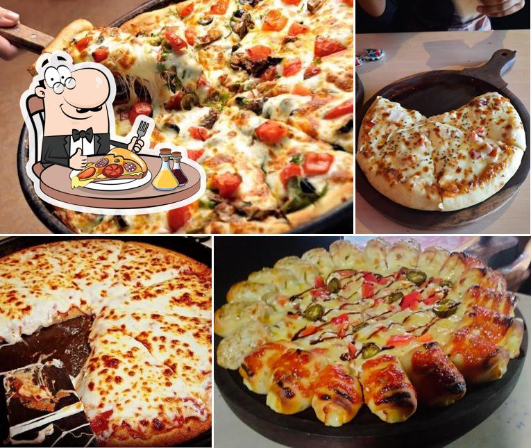 Pick pizza at Pizza Cheesy Bites