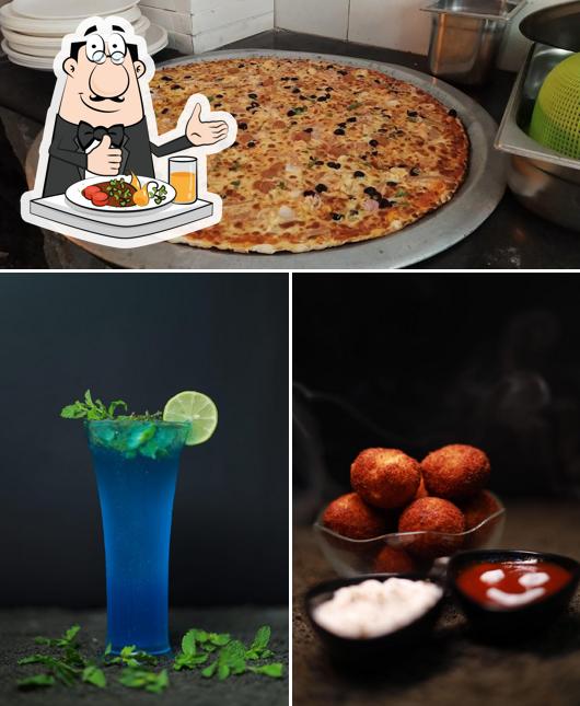Food at Pizza Cafe