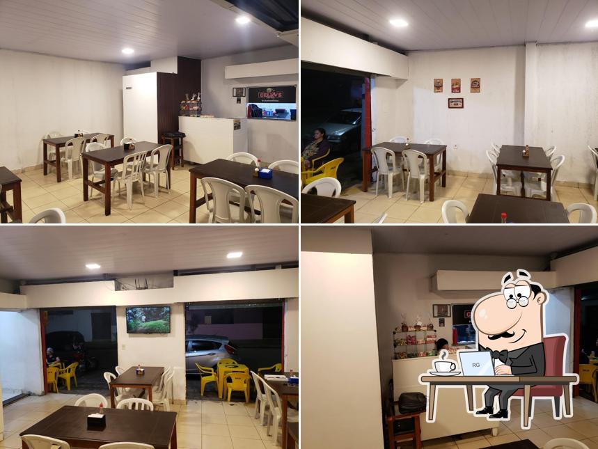 O interior do Celio's Lanches