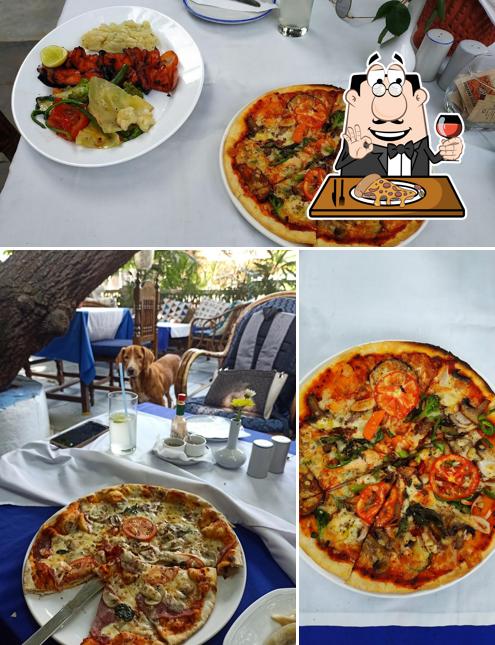 Order pizza at Harmony Bistro