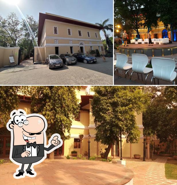 Take a look at the outside area of Bikaner House