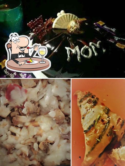 Food at Monginis