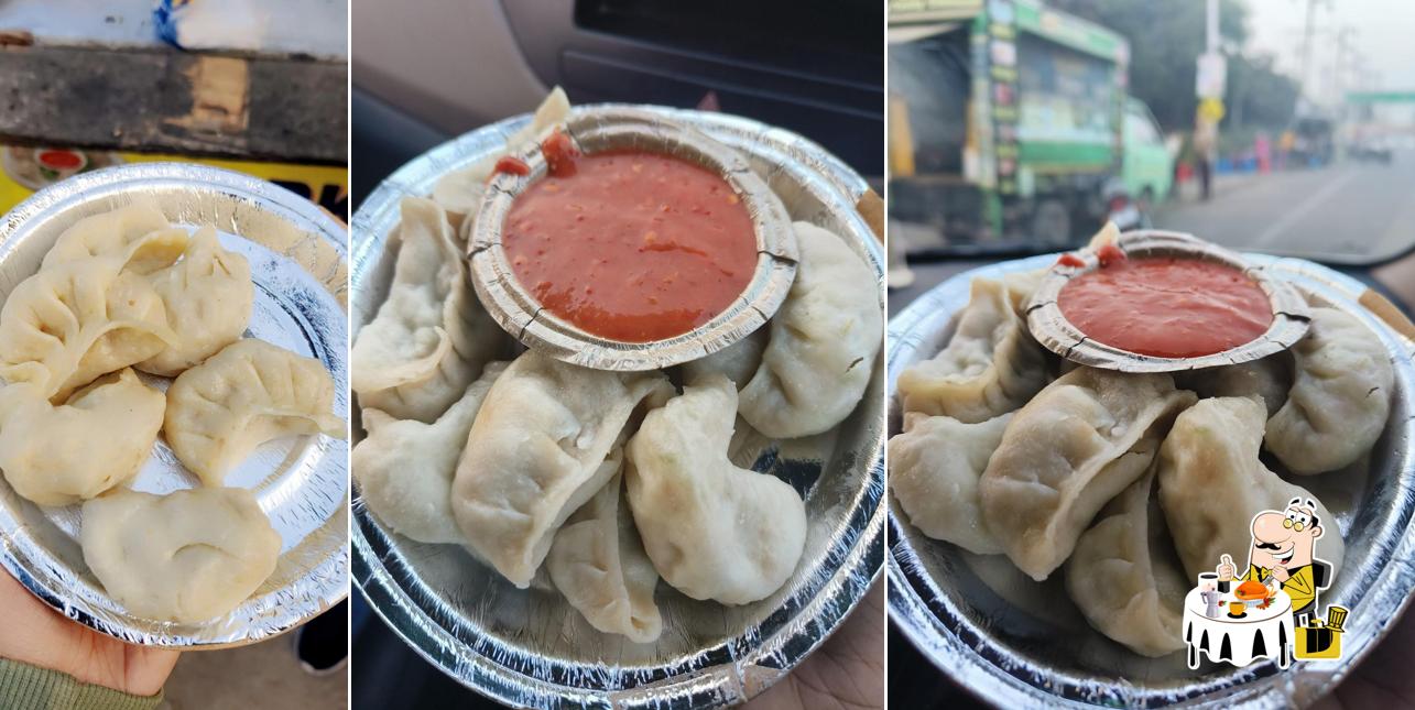 Food at Topkhana MOMO