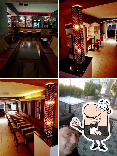 Gli interni di Café Ambiente