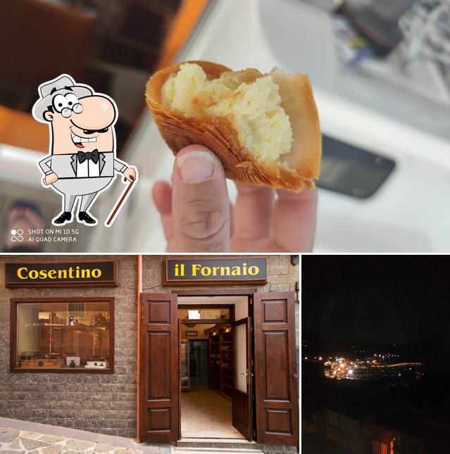 La foto della esterno e cibo di Cosentino Il Fornaio - Via Carpentieri (Piazza)