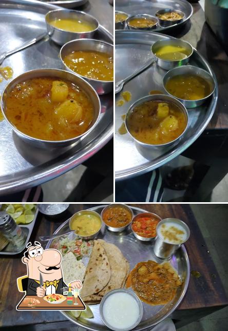 Food at Dasaram Dining Hall