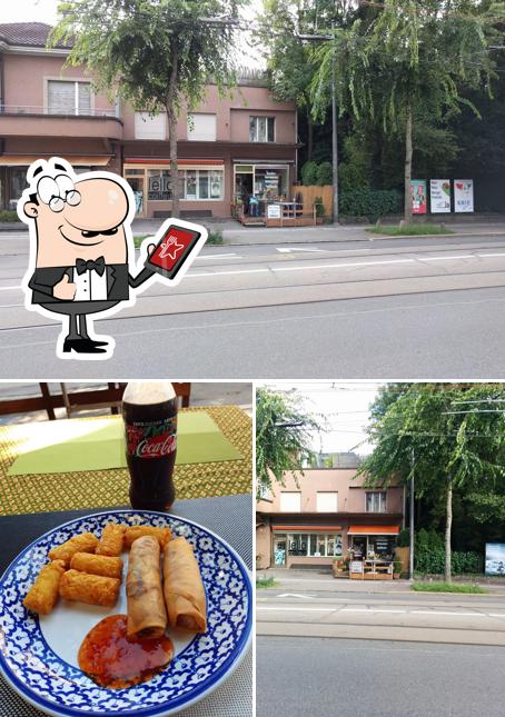 Tra le diverse cose da Thai Som Tam si possono trovare la esterno e birra