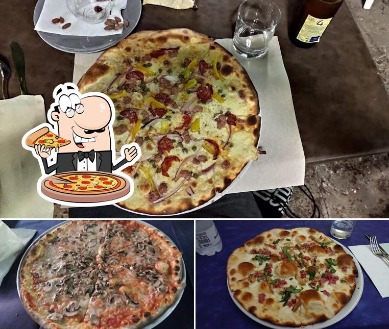 Ordina tra le molte varianti di pizza