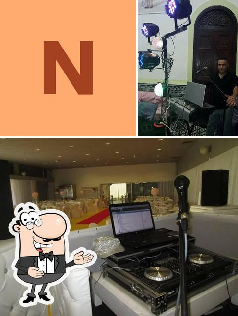 Ecco un'immagine di ristorante di sushi