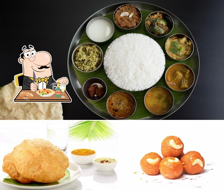 Food at Nithya Amirtham Sweets