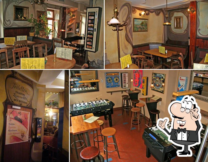 Cafe Chaos