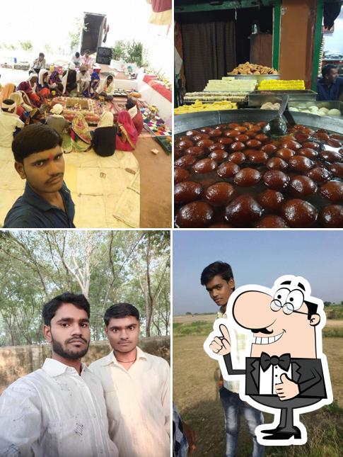 New Mouji Sweets & Namkeen