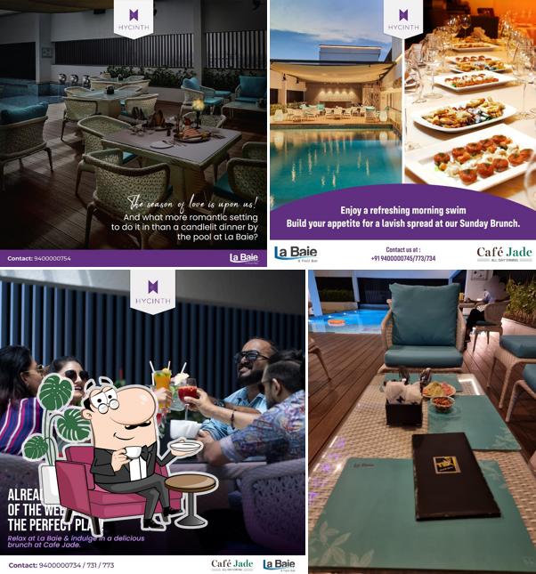 Check out how La Baie – A Roof Top Restaurant looks inside