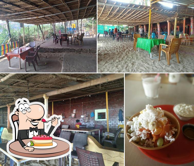 Sea Rock Cafe provides a selection of desserts